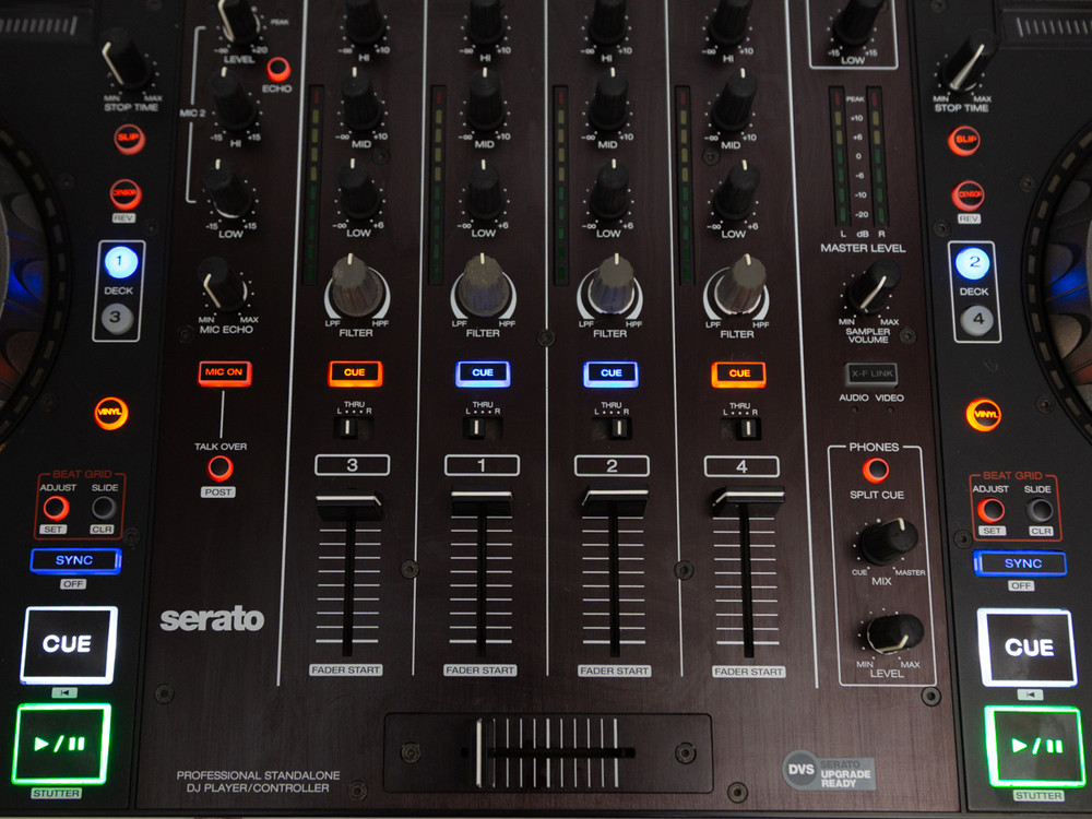 Denon MCX8000 DJ Controller Standalone Engine USB Serato Pro Tested