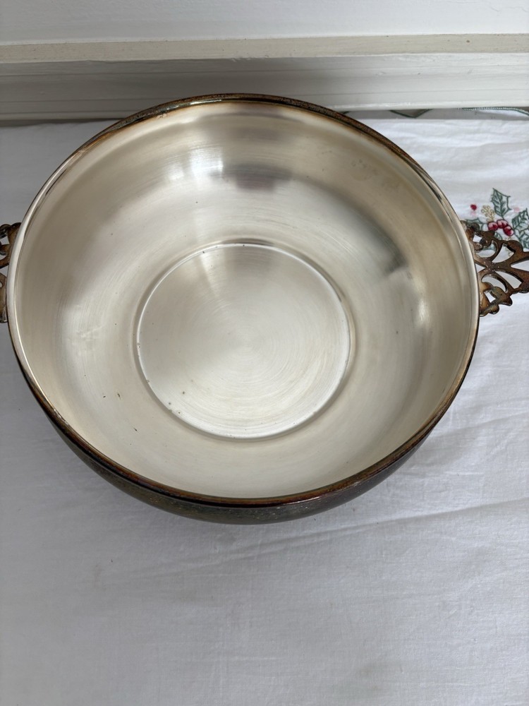 Sheffield Silver #1128 Serving Bowl With Lid & Pyrex Dish