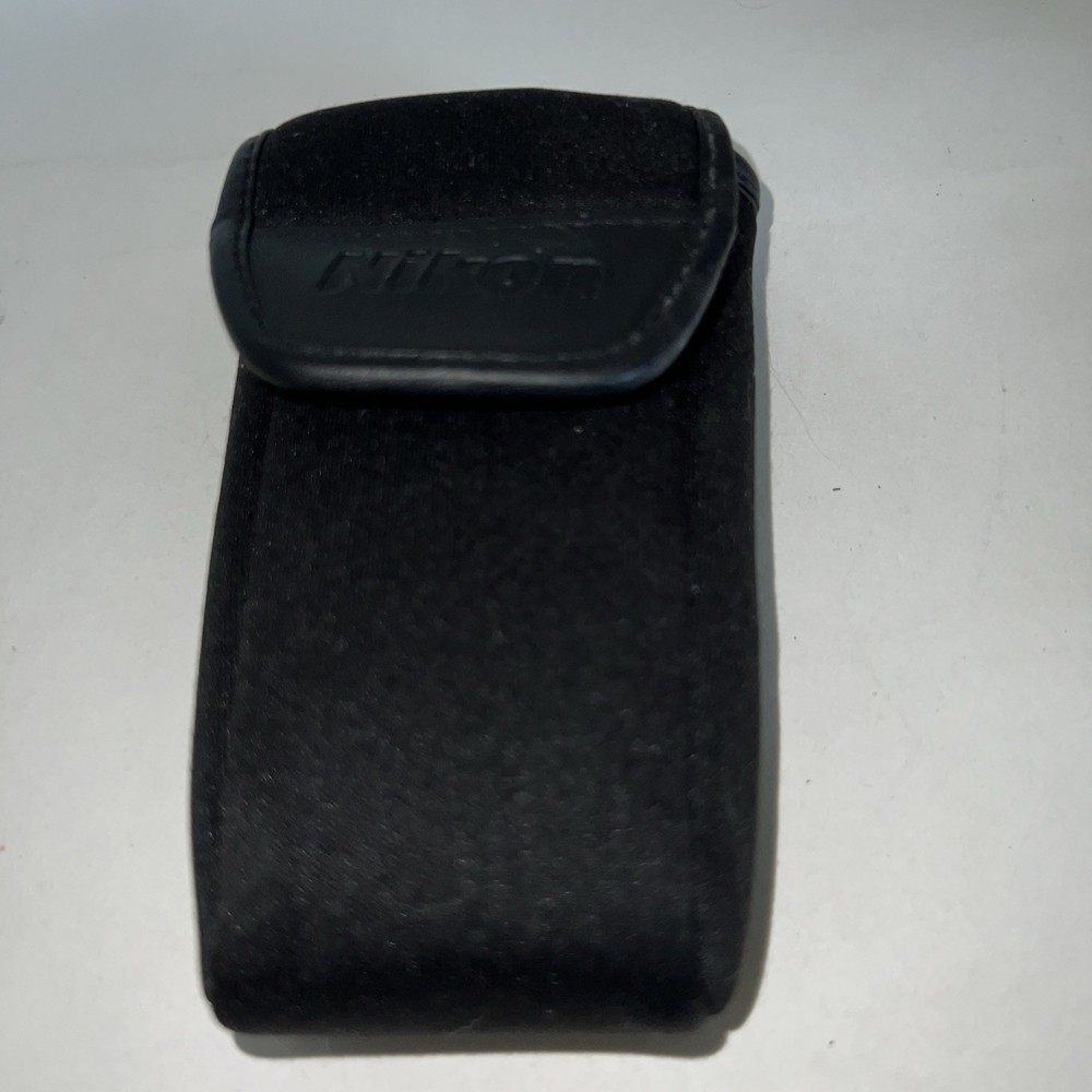 Nikon MS-D10 AA Battery Holder & Case