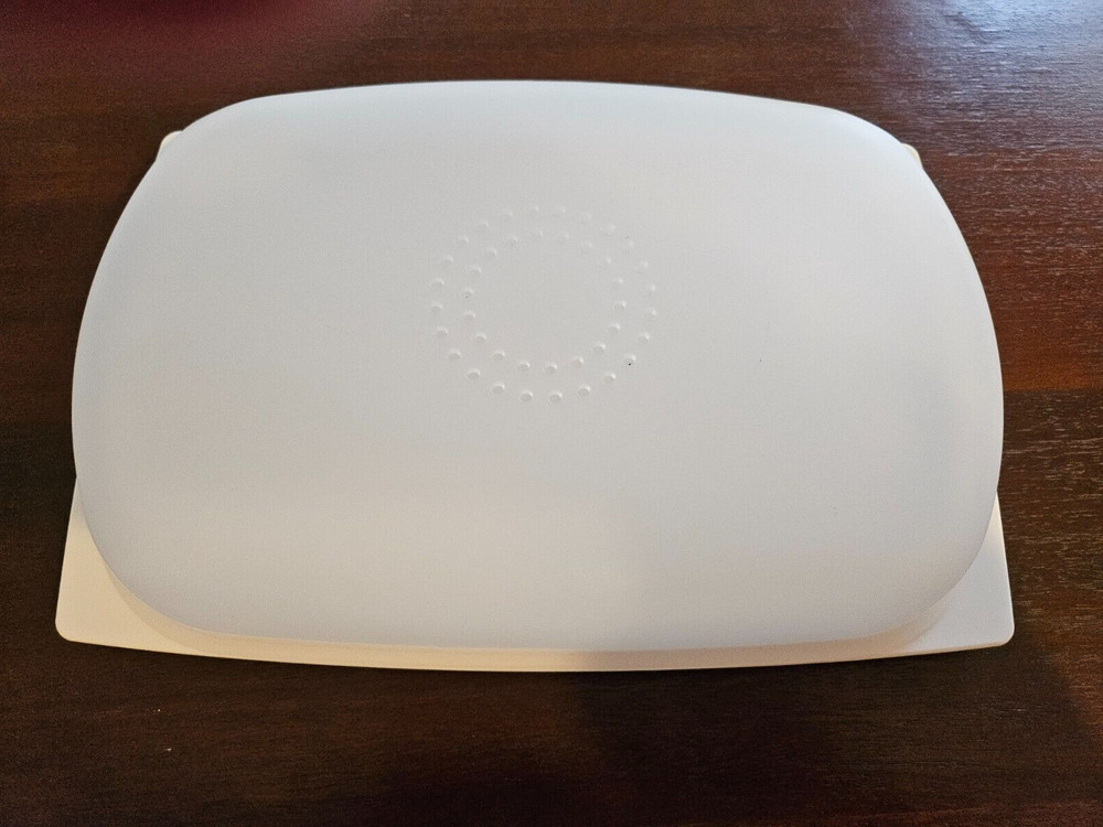 Tupperware CheeSmart Tray Charcuterie Fruit Vent Lid Rectangle Container