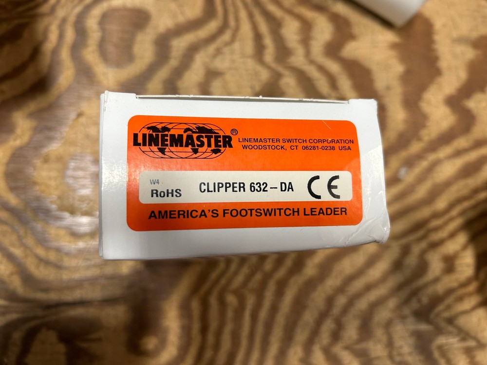 LINEMASTER 632-DA  FOOT SWITCH, CLIPPER SERIES, SINGLE - MAINTAINED