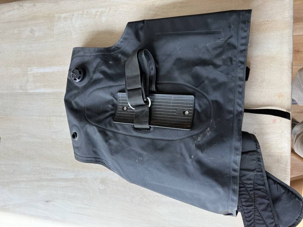 Oceanic Bioflex Scuba Diving Buoyancy Control Device Used