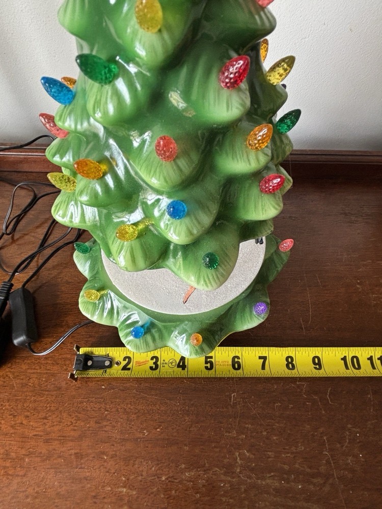 Animated Lightup & Musical Tree/carousel Multicolor Not Ceramic