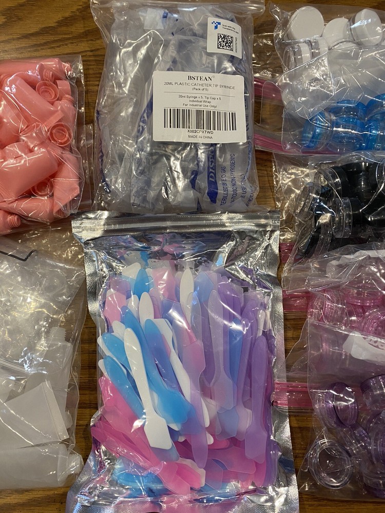 AVON Representative Sample Containers