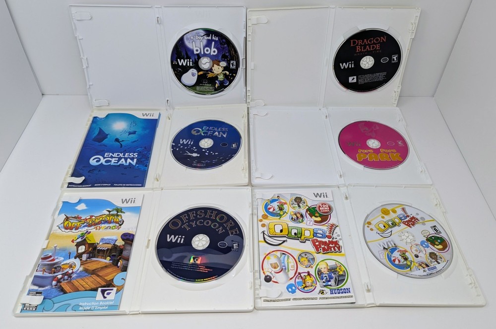 Nintendo Wii White Console GameCube Compatible Bundle w/ 10 Games - Tested!