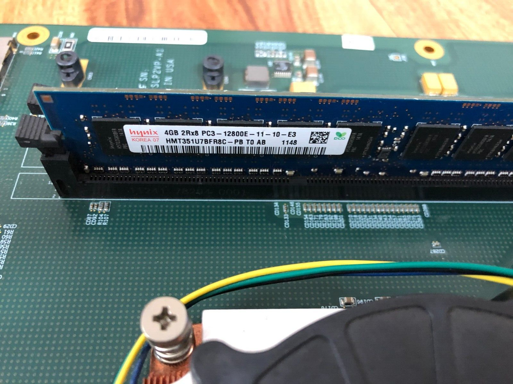 Broadcom / Netlogic Evaluation Board PCB-MB-SVP2-A1-17 /With CPU & MEMORY