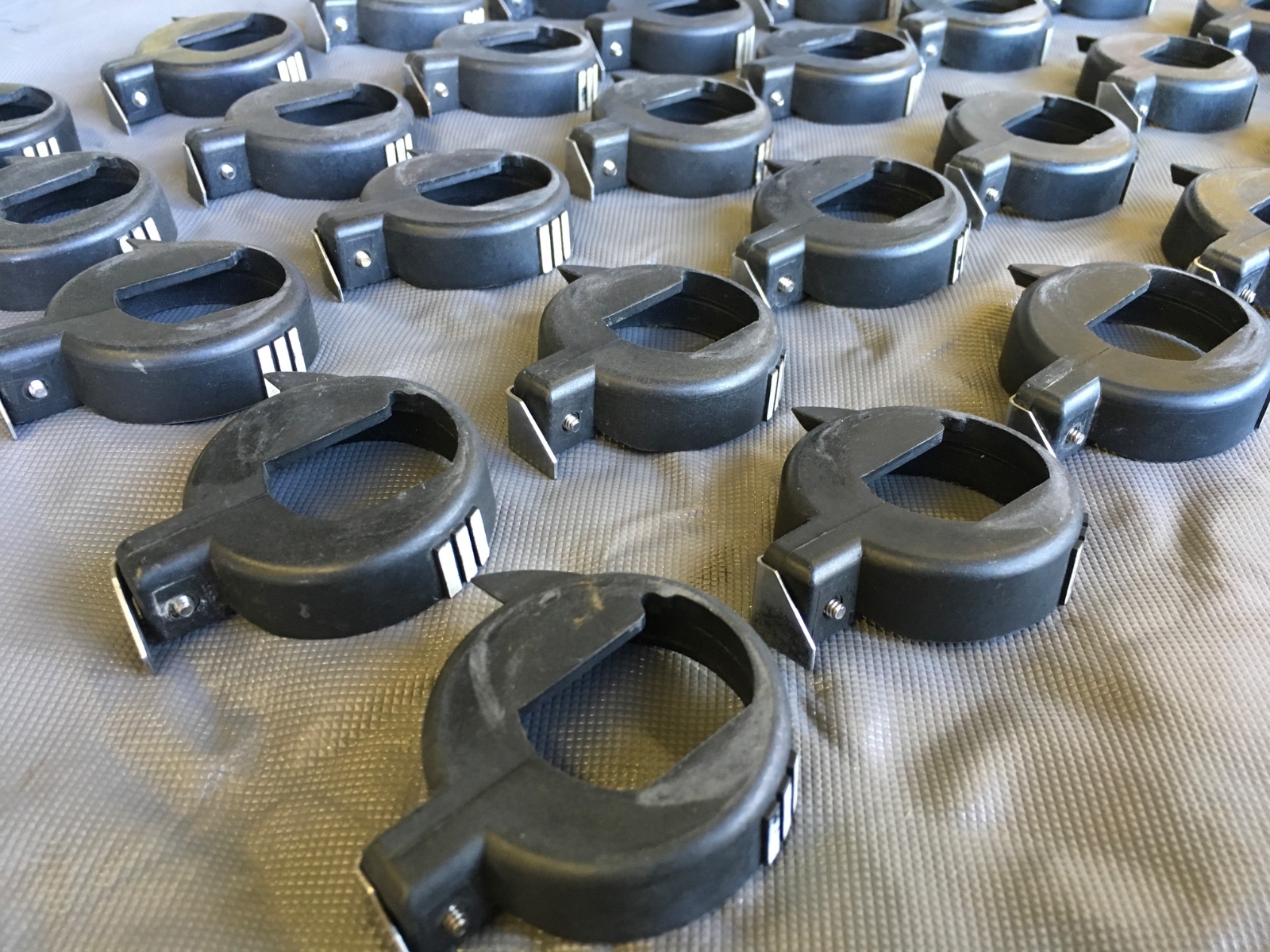 AV2000 Scott Voice Amp Amplifier Mounting Bracket P/N 804636-01