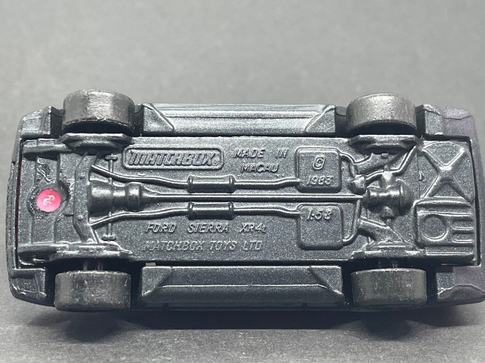MATCHBOX 1983 FORD SIERRA - CUSTOM