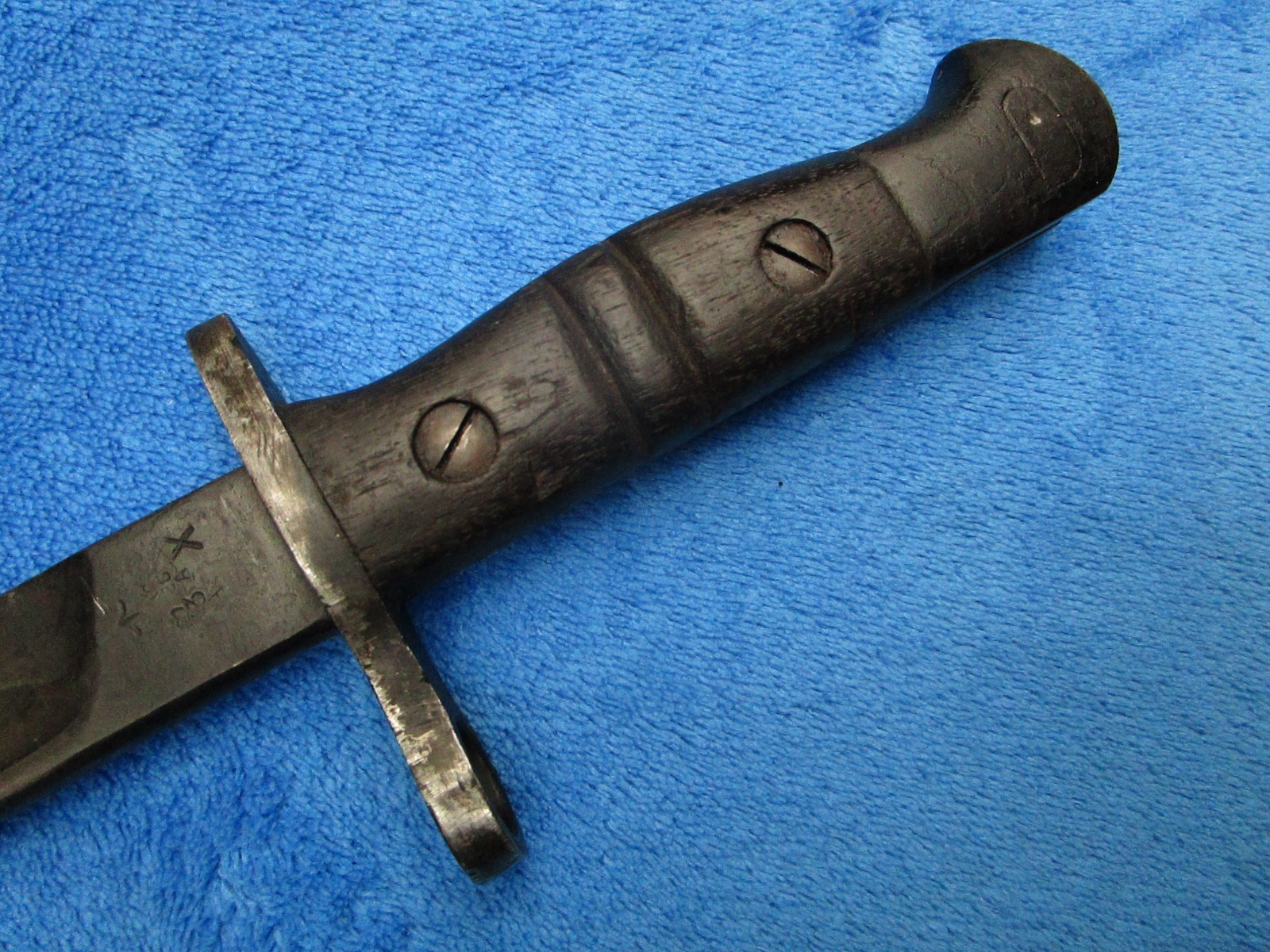 ORIGINAL WW1 ENGLISH M1913/17 ENFIELD BAYONET AND SCABBARD MADE BY WINCHESTER