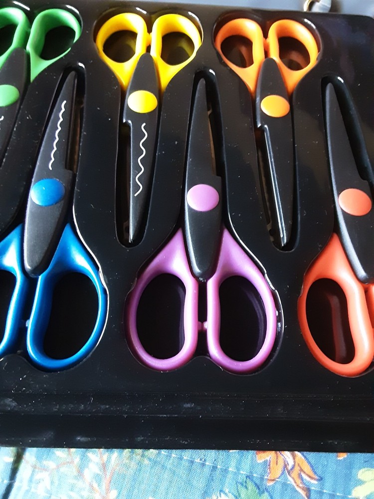 6 Scribblers Sissy Scissors Collection In Case Decorative Edge In Case
