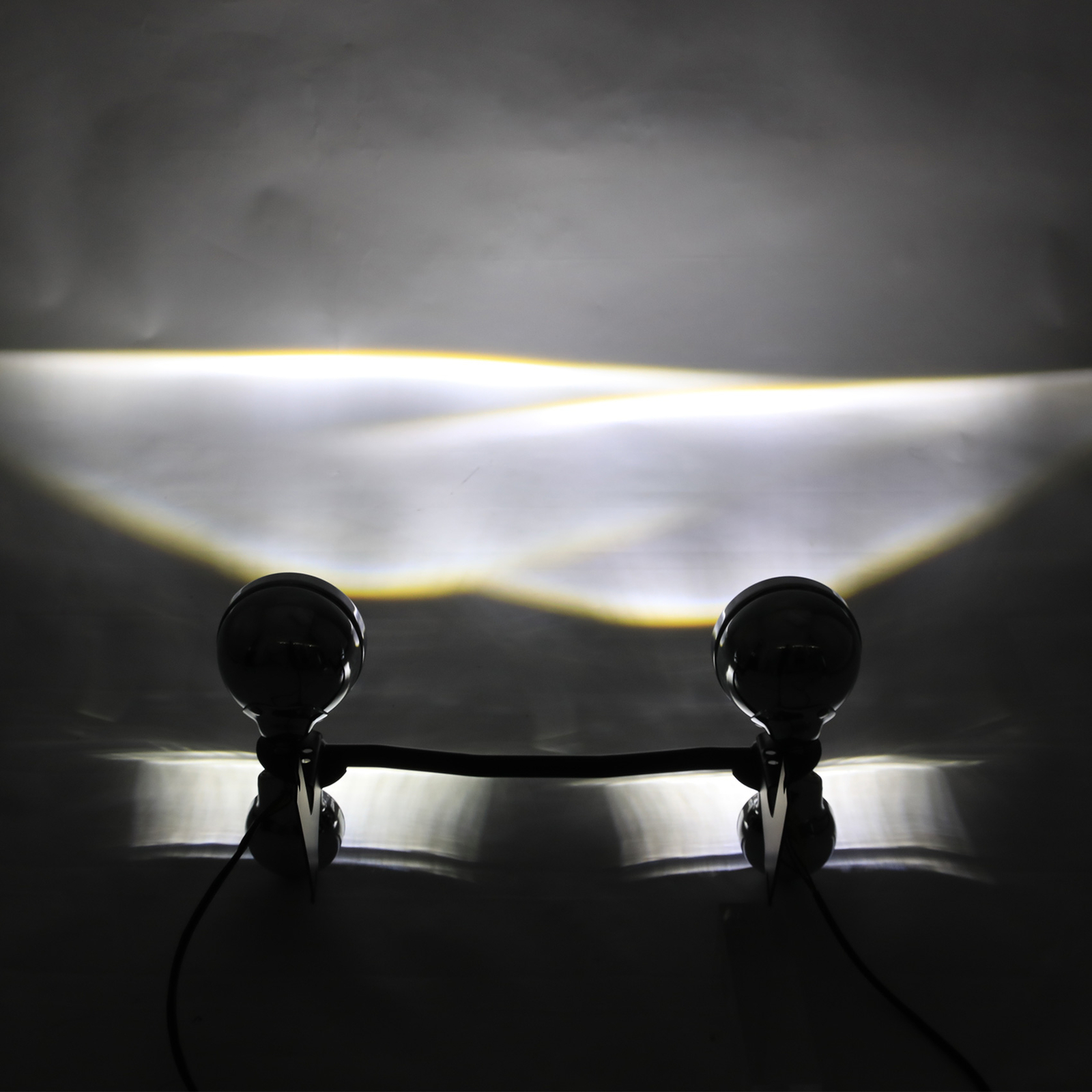 4.5" LED Passing Turn Signal Spot Light Bar Fit For Harley Road King FLHR 14-24