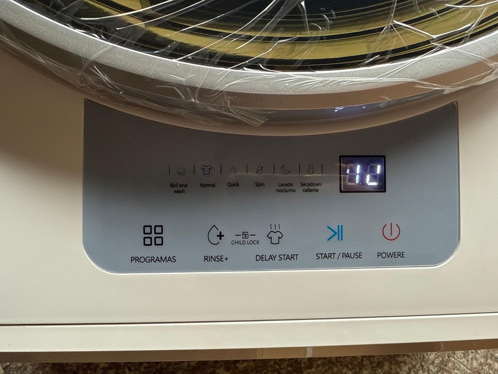 3KG 220V Mini Automatic Front Mounted Washi Caravan Wall Mounted Washing Machine