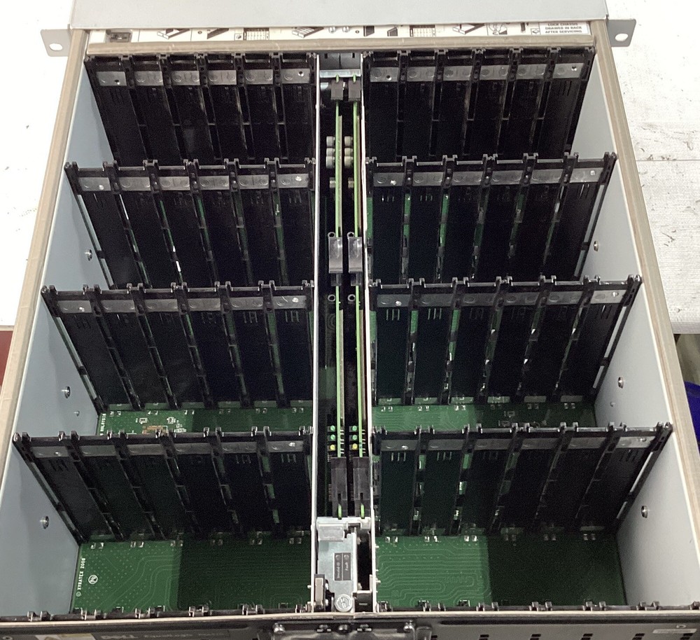 Dell EqualLogic PS6510 iSCSI Storage System