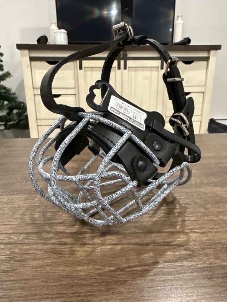 dog muzzle for small dogs