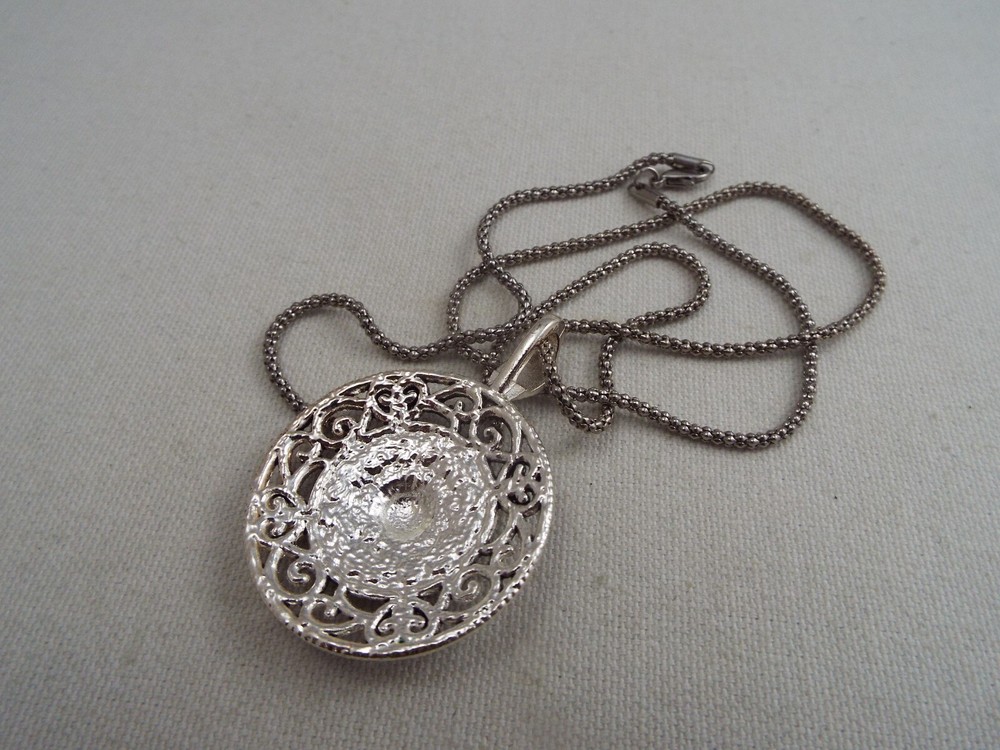 Silvertone Shield Pendant Necklace (J6)