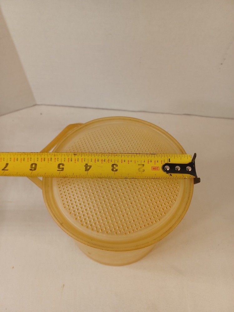 Tupperware Vintage Triple Sifter 354-1