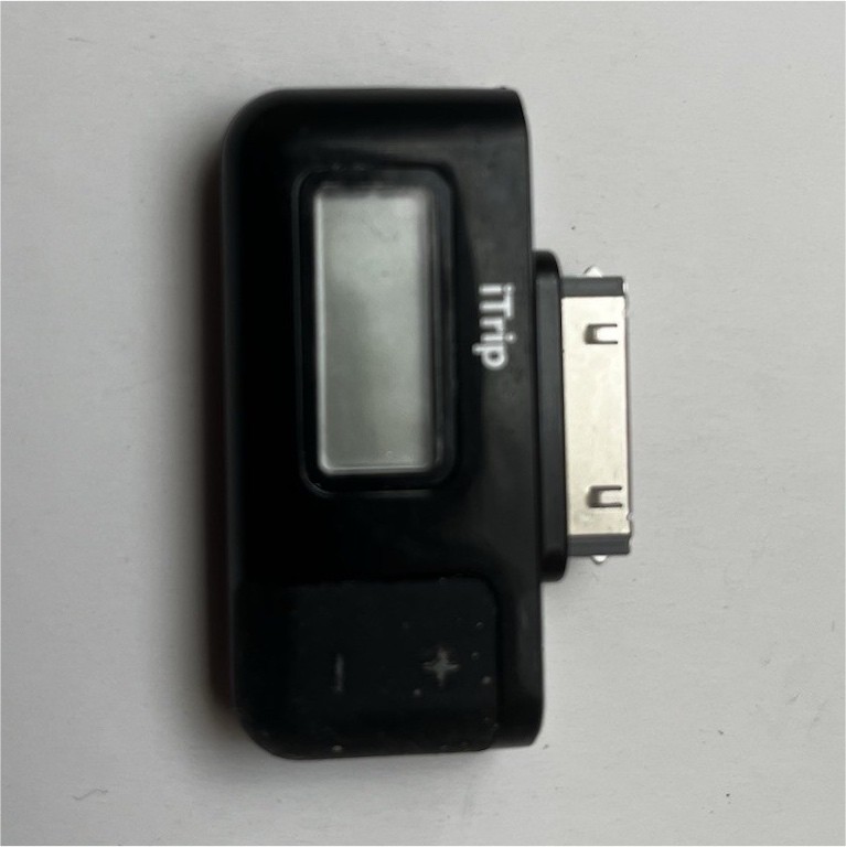 Griffin iTrip FM Transmitter LCD Screen Black for iPod 30-Pin Dock Connector