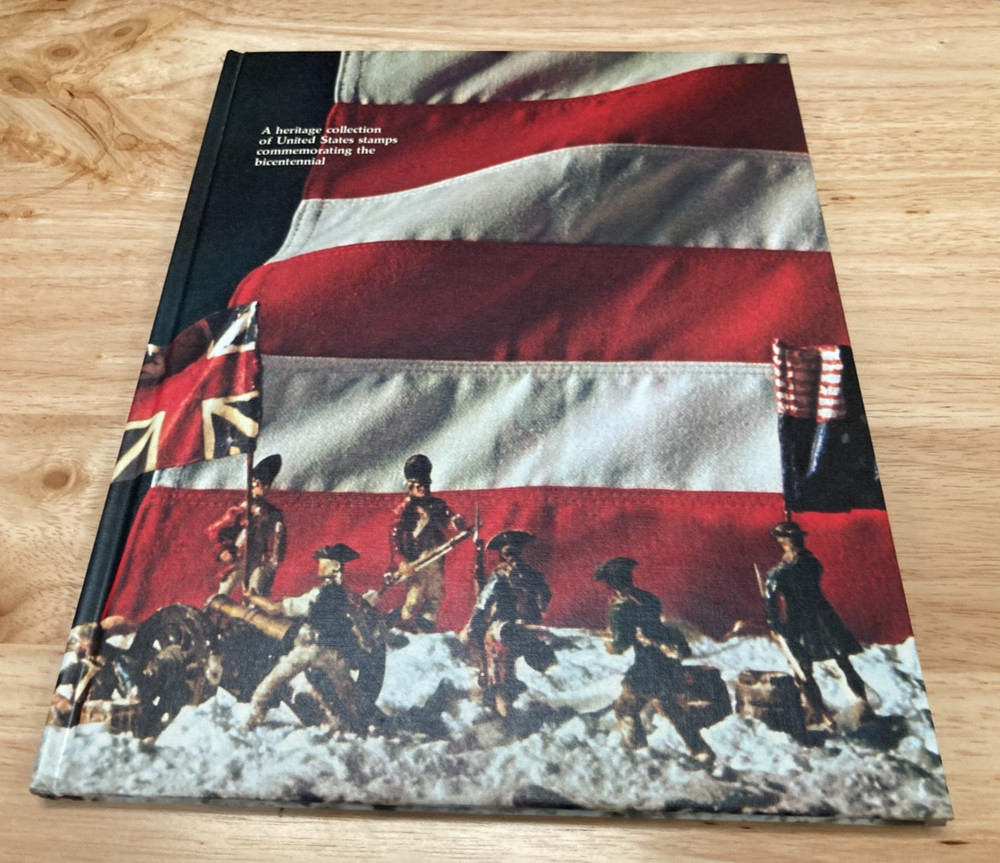 USA BICENTENNIAL HISTORY BOOK & STAMP ALBUM ISSUED BY USPS  MINT UNUSED