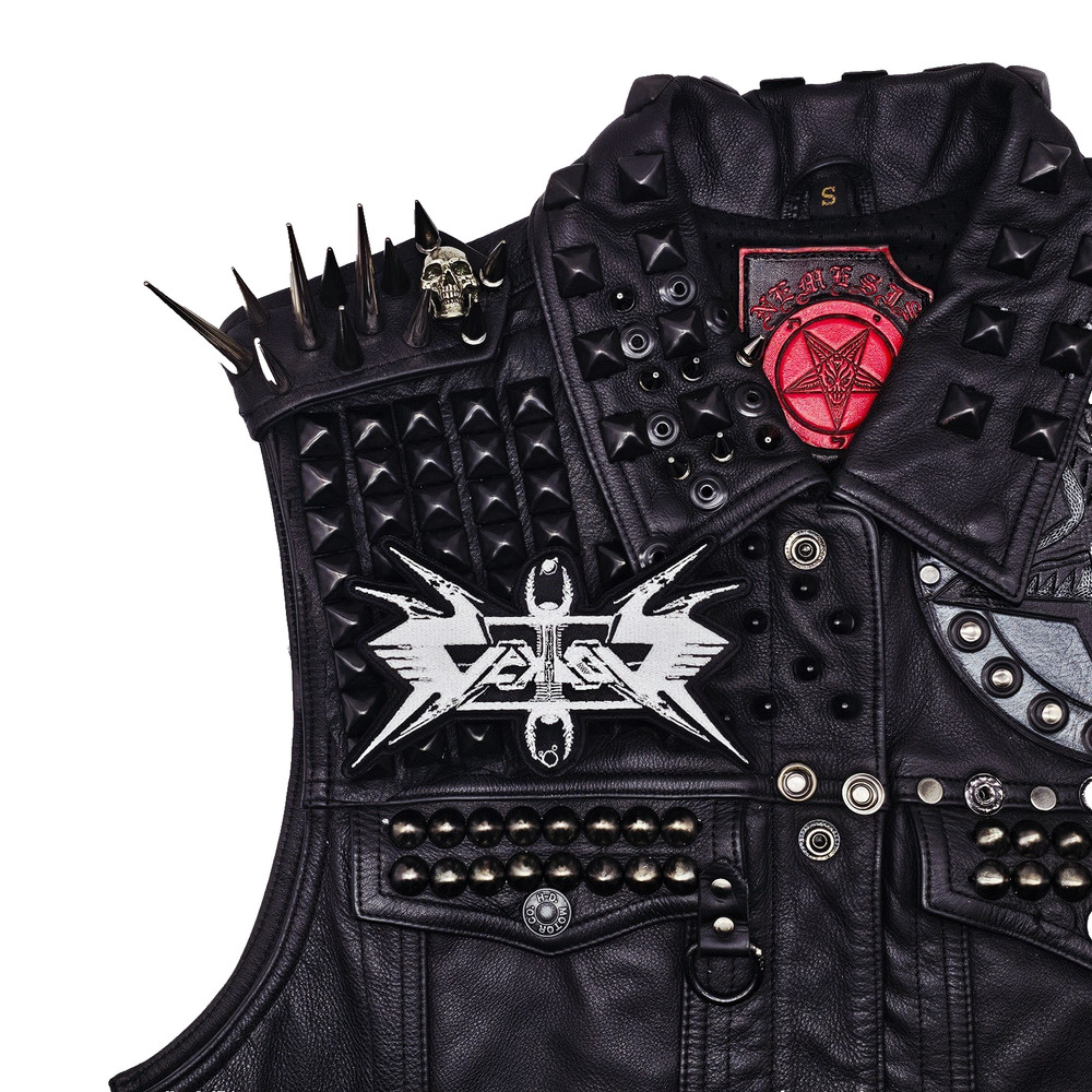 VEKTOR WHITE LOGO (shaped border) EMBROIDERED PATCH