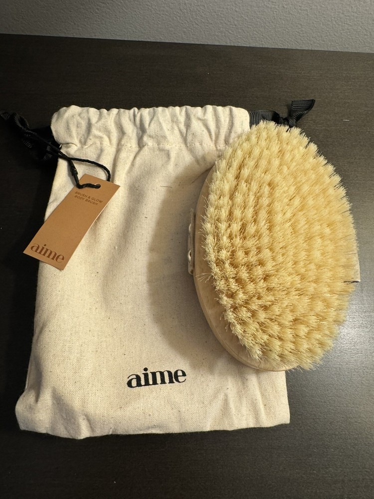 Aime Brush & Glow + Pouch Full Size NEW