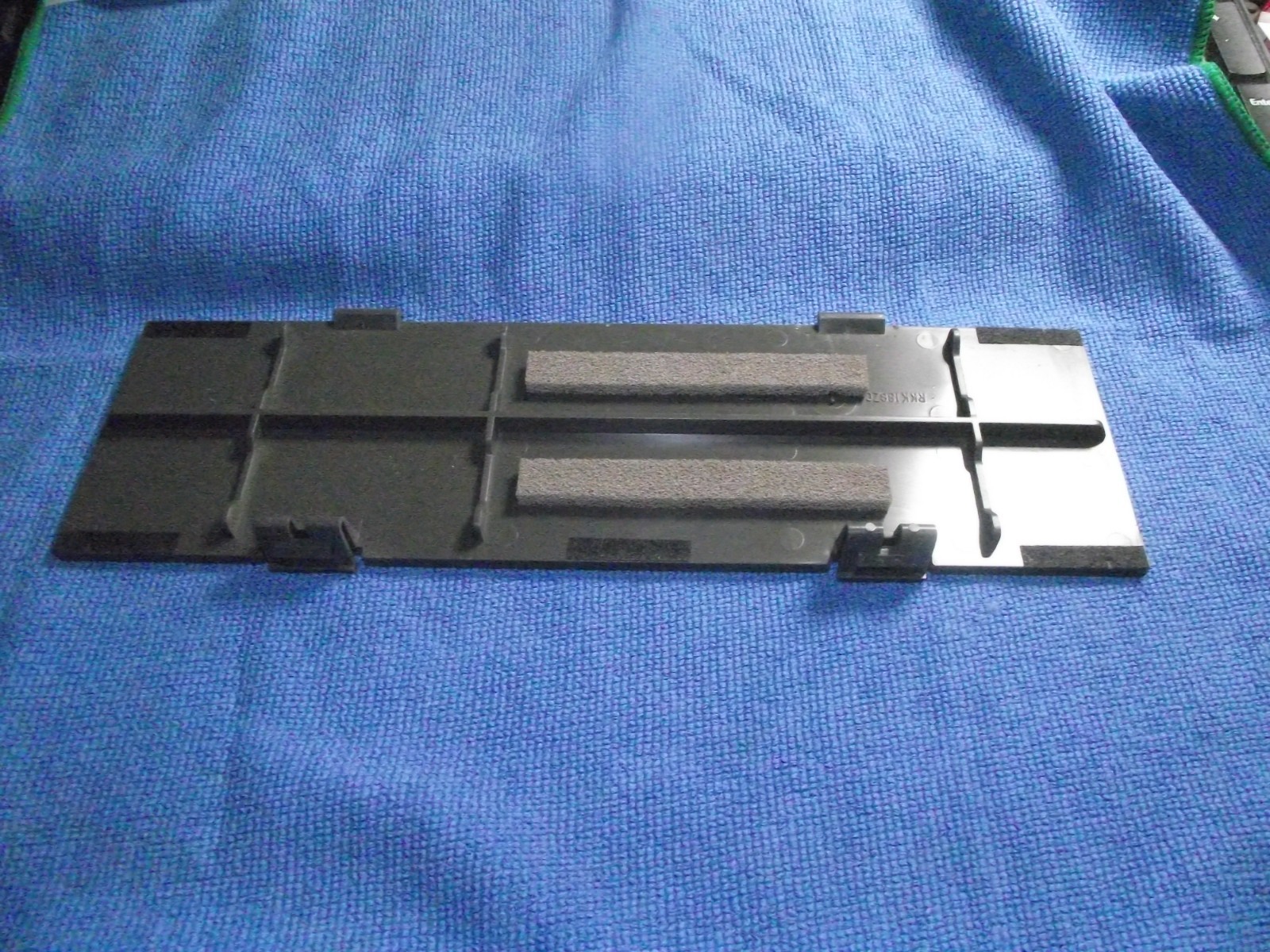 PANASONIC RADIO RF- 3100 part BATTERY COVER LID PLATE RKK138ZC RKK007A