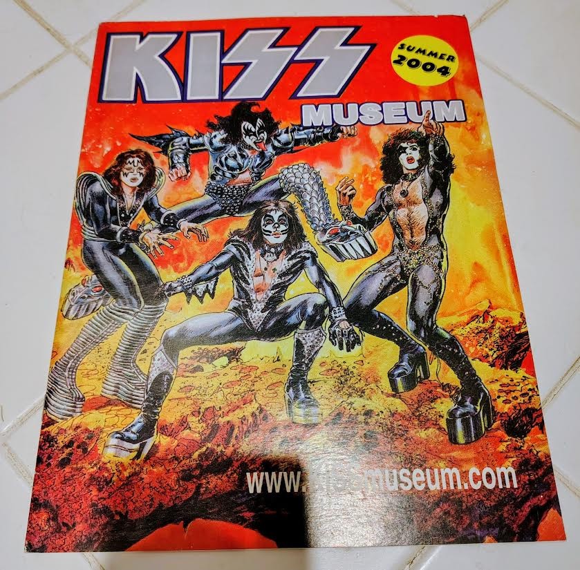 SUPER-RARE! KISS Museum Summer 2004 Catalog!  EX+ Ace Frehley  Gene Simmons
