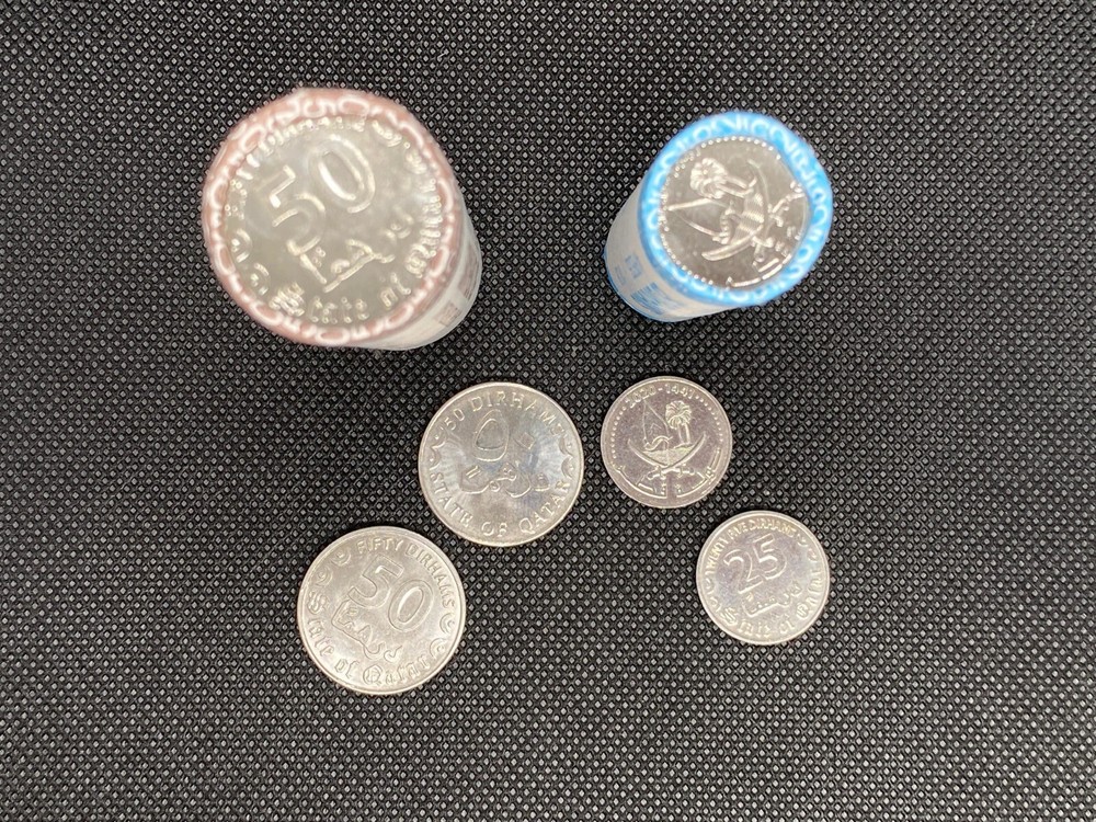 UNCIRCULATED UNWRAPPED QATAR 50 & 25 DIRHAM COIN STACK (40 IN 1) (QATARI RIYAL)