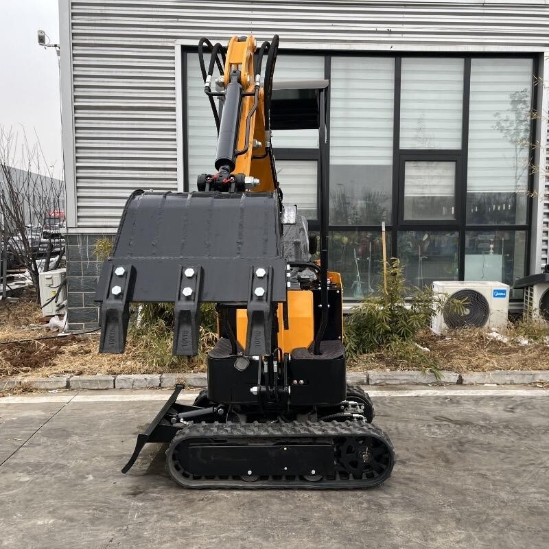 NEW Mini Excavator + HYDRAULIC THUMB Briggs & Stratton Engine