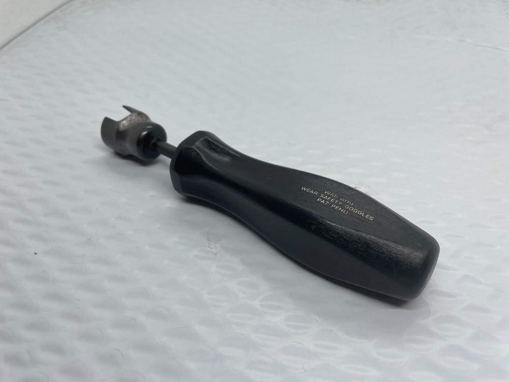 Snap-On B1356E Hold down brake spring tool