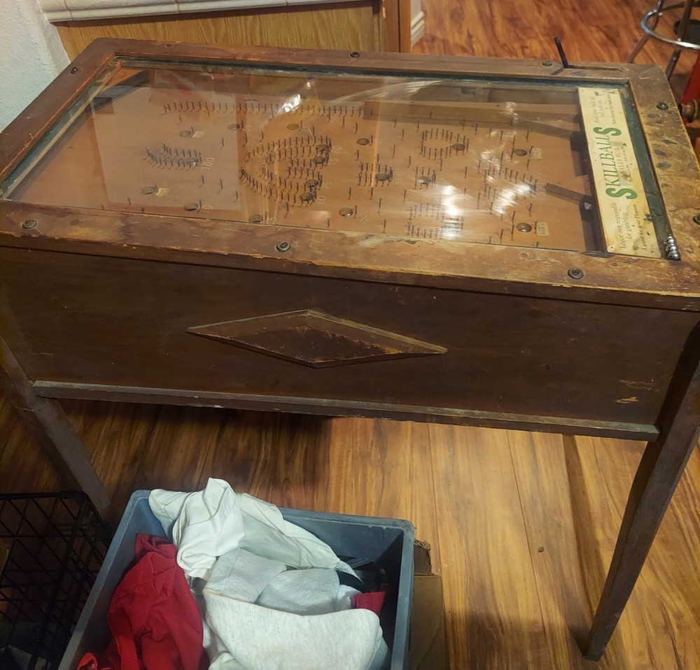 1930's antique 1 cent arcade flipperless pinball table
