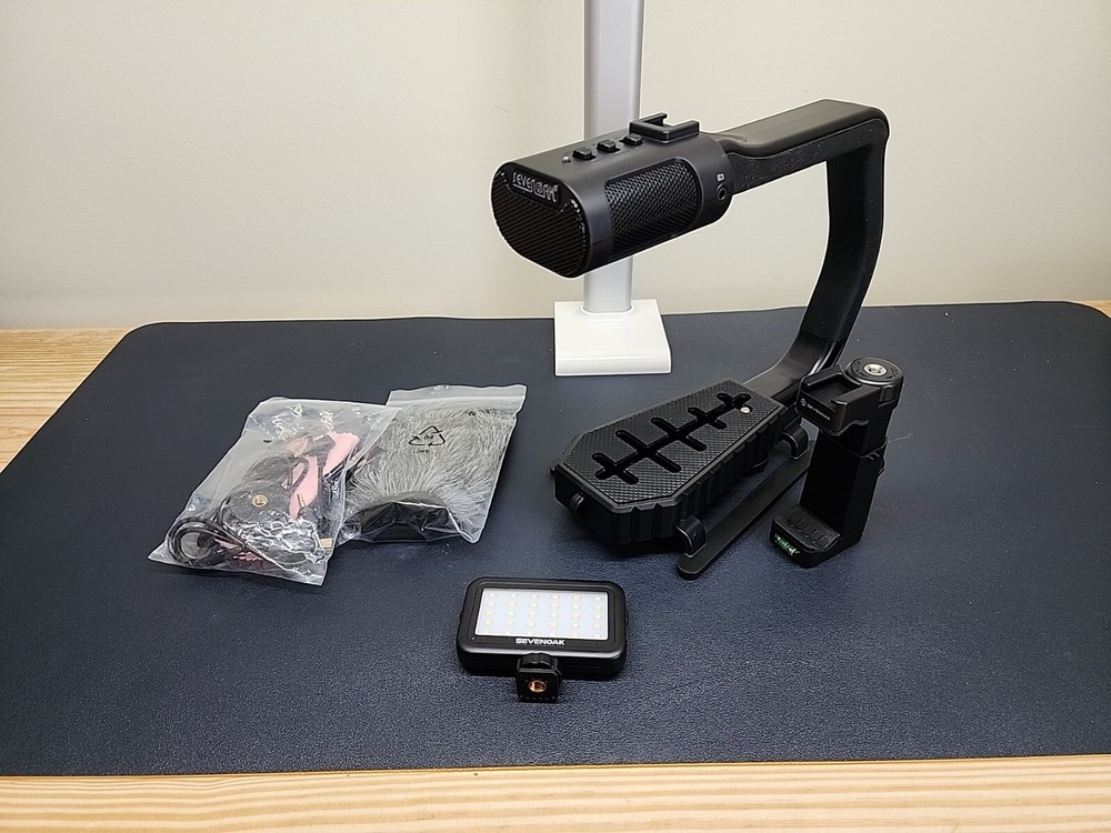 Sevenoak MicRig Video Bundle with Grip Handle, Stereo Microphone & LED Light