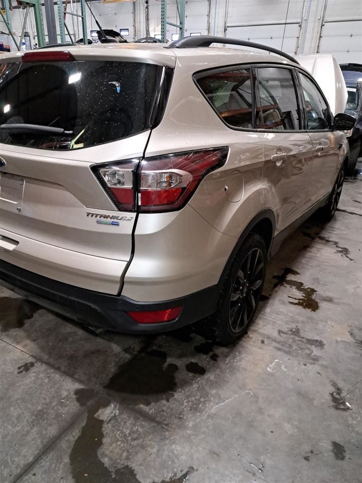 2017 Escape Amplifier Sku#4348878