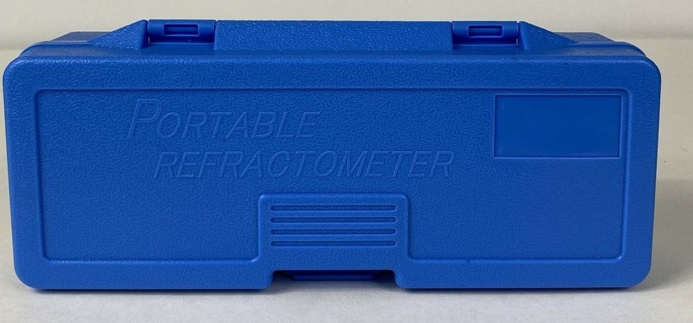 Portable Hand Held Refractometer, ATC, with Case and Accessories