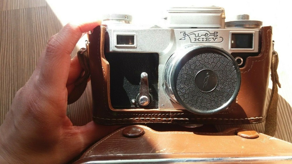 RUSSIAN USSR "KIEV" CAMERA