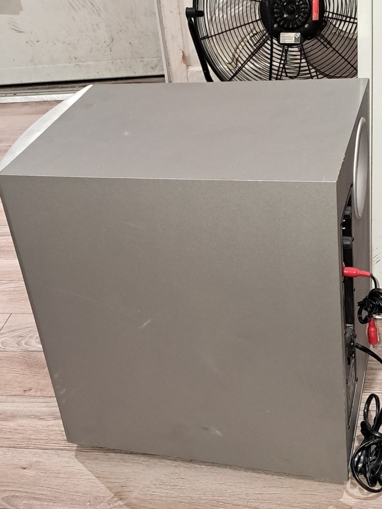 2 Infinity SAT 1100 Seaker and Subwoofer