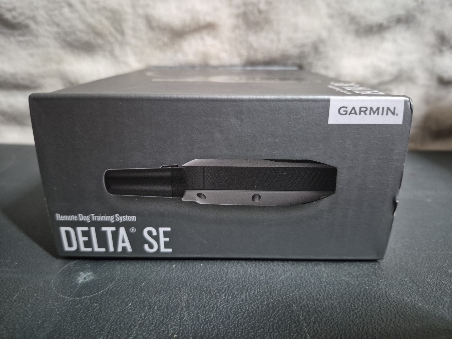 Garmin Delta SE Remote Dog Training System - 010-02608-00