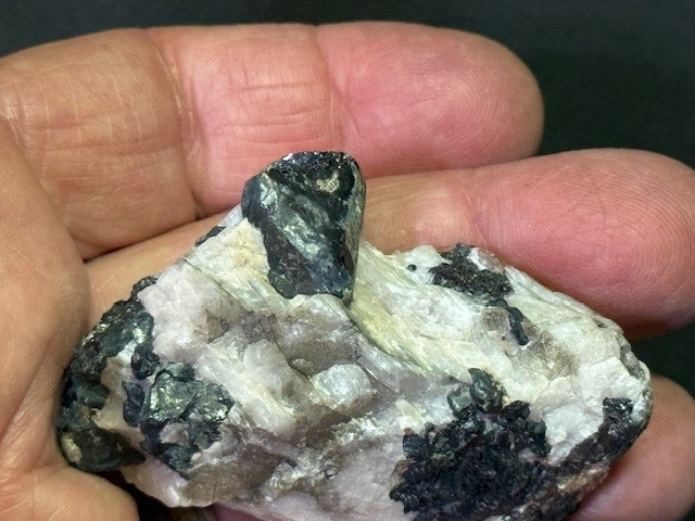 SEE VIDEO: COOL FRANKLIN ASSEMBLAGE: HENDRICKSITE,WILLEMITE PLUS, FRANKLIN, N.J.