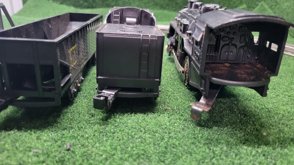 MARX 400 STEAM ENGINE FREIGHT CAR SET