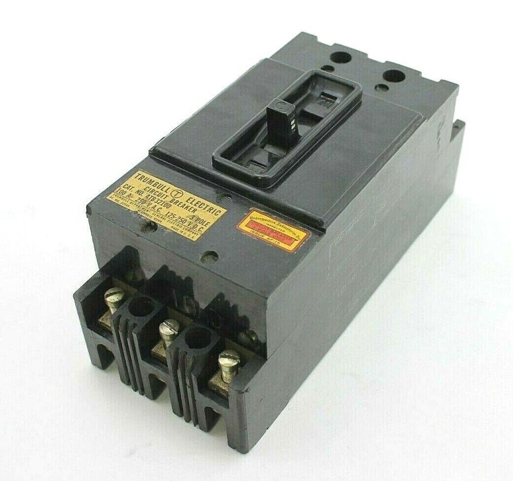 GE Trumbull ATB32100 Circuit Breaker