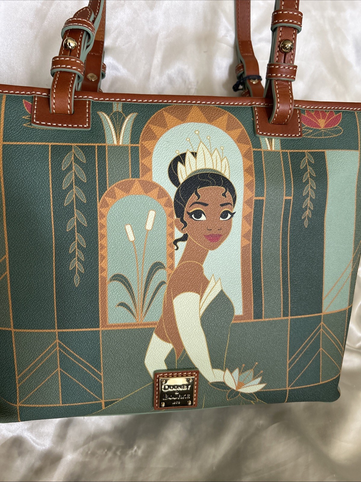 NEW TAGS DISNEY PARKS DOONEY BOURKE PRINCESS TIANA GREEN/BROWN LEATHER TOTE