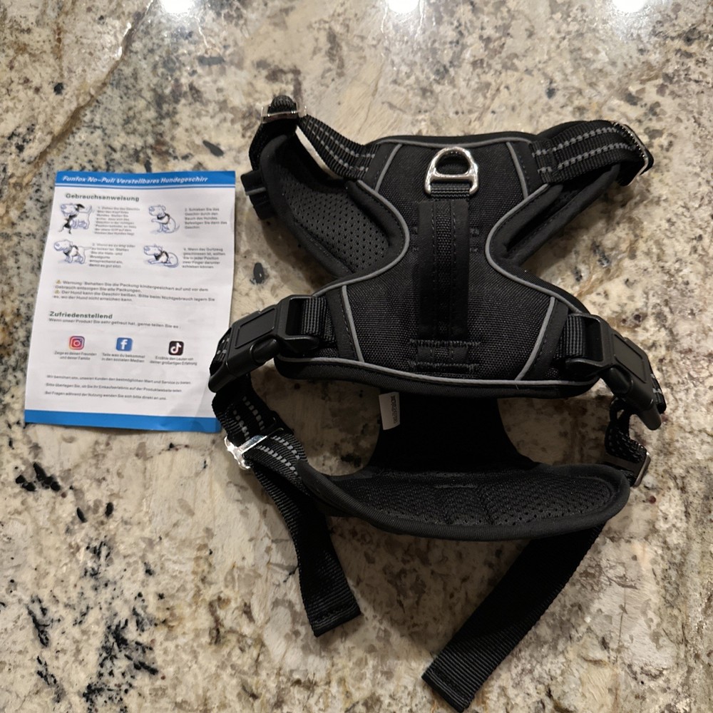 Funfox Dog Harness No Pull, Adjustable Pet Vest Harness Size Medium NEW