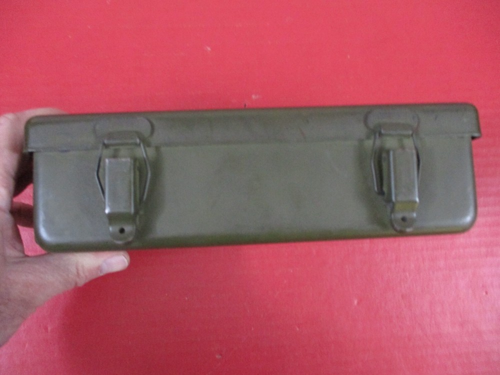 WWII US Army Willy's MB G503 Jeep or Military Vehicle First Aid Kit w/Contents 2