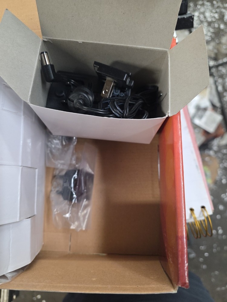 StarTech.com (SV231DPDDUA) 2-Ports External KVM / audio switch USB