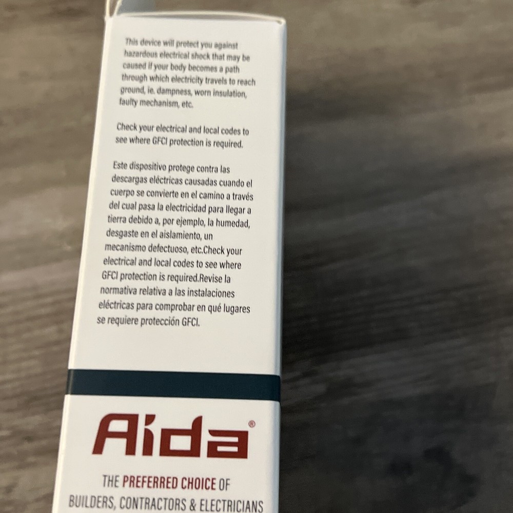 15amp White GFCI Outlet 010041