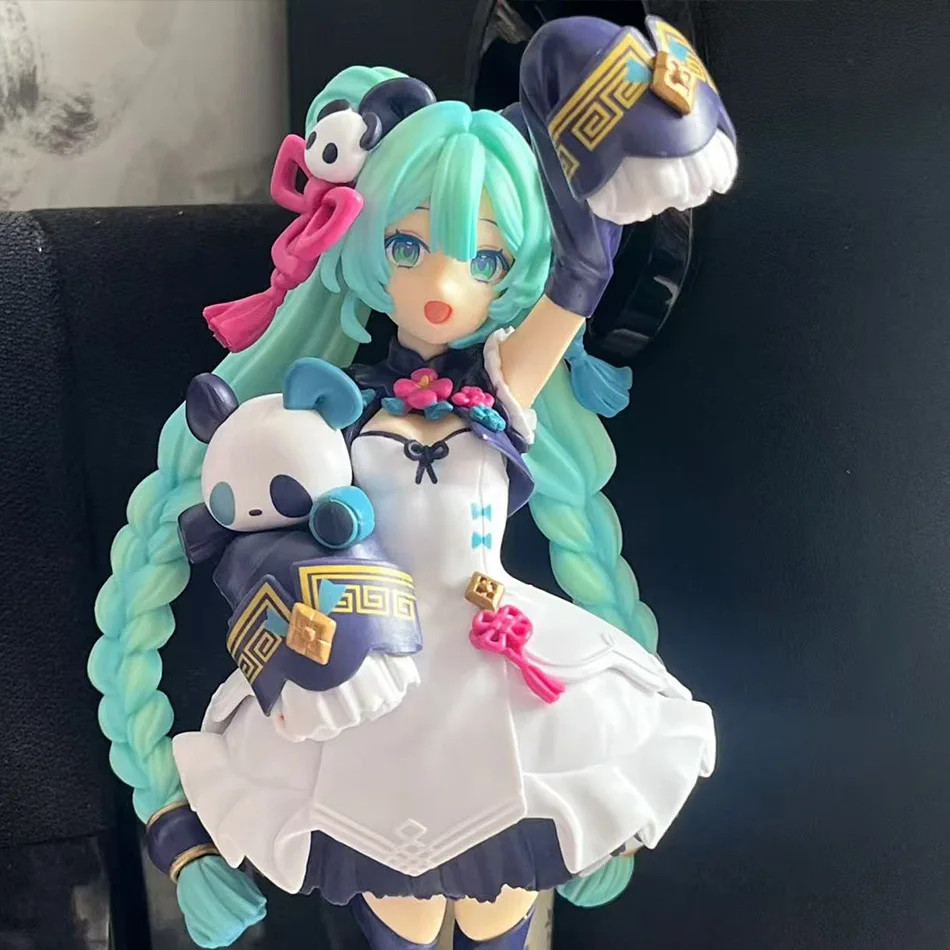 Hatsune Miku Desktop Cute Action Figure 18cm Neko T-Shirt Ver. Anime Figurine