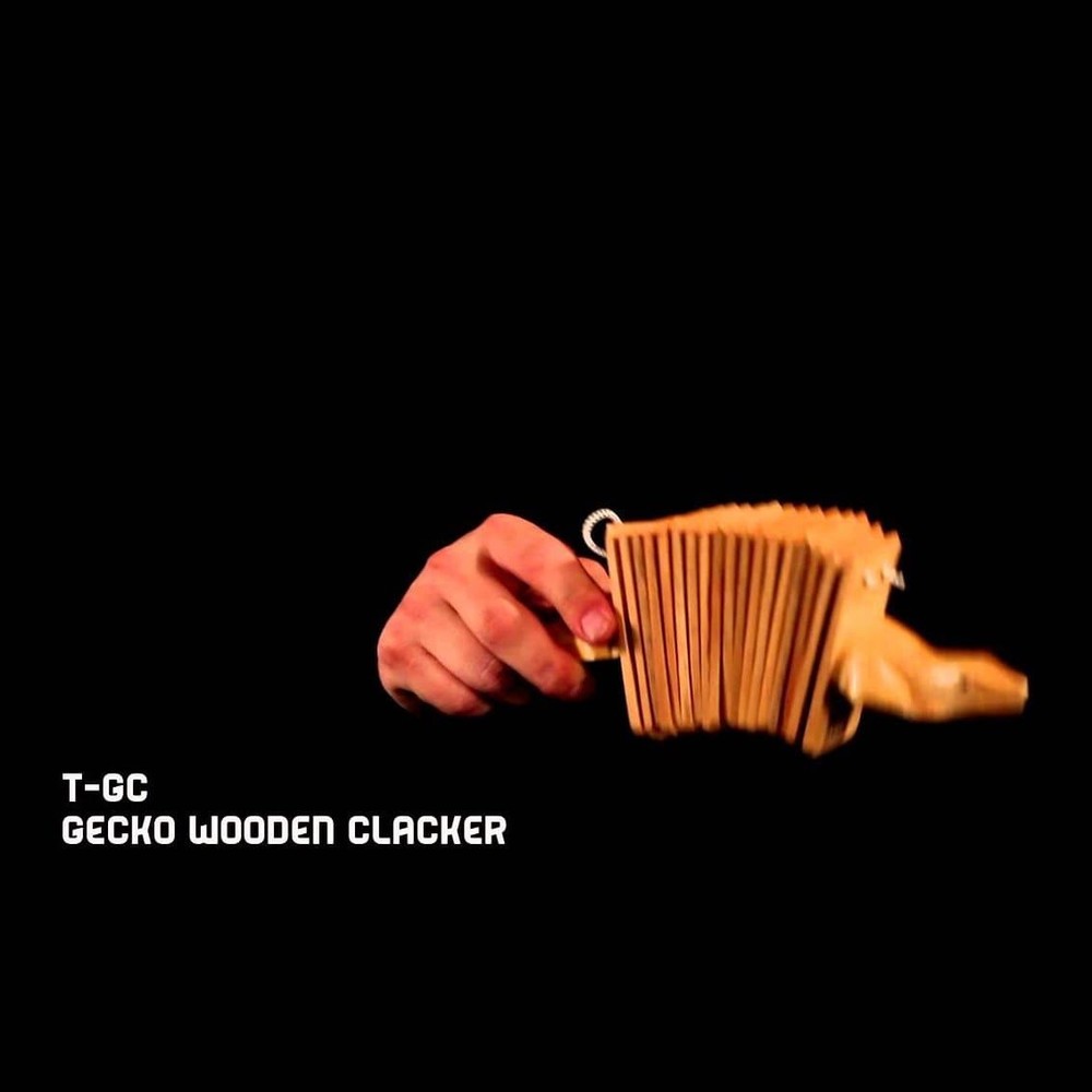Toca Gecko Wooden Clacker