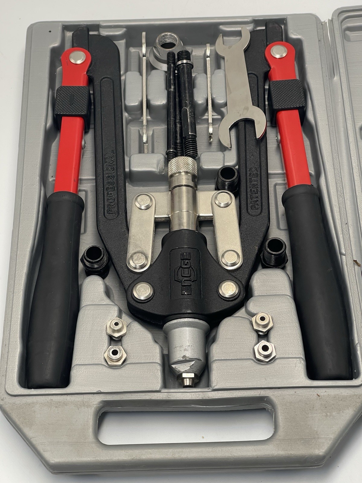 HEAVY DUTY RIVET & NUT RIVETING TOOL KIT INDUSTRIAL QUALITY