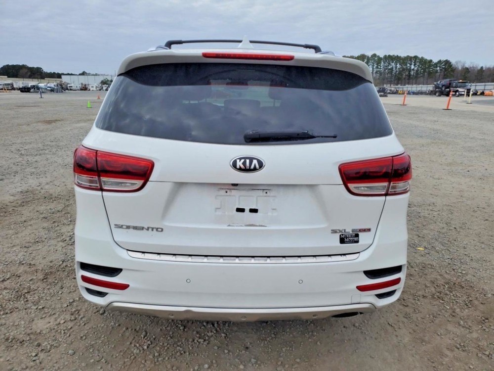 SORENTO 2016 Glove Box 5035181