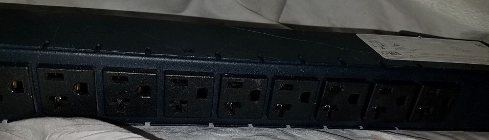 Sentry Basic Cabinet Power Distribution Unit Expansion Unit PDU CB-24V1-C20 Used