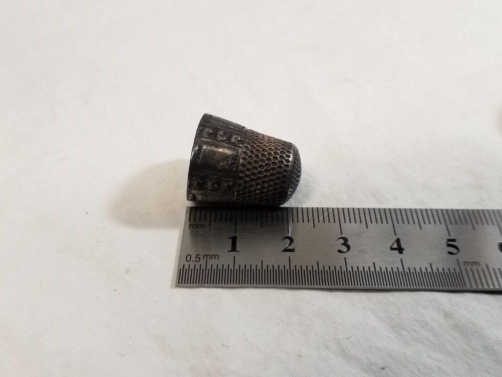 Collectible Antique Marked Sterling Silver Sewing Thimble Makers Mark! Patterns